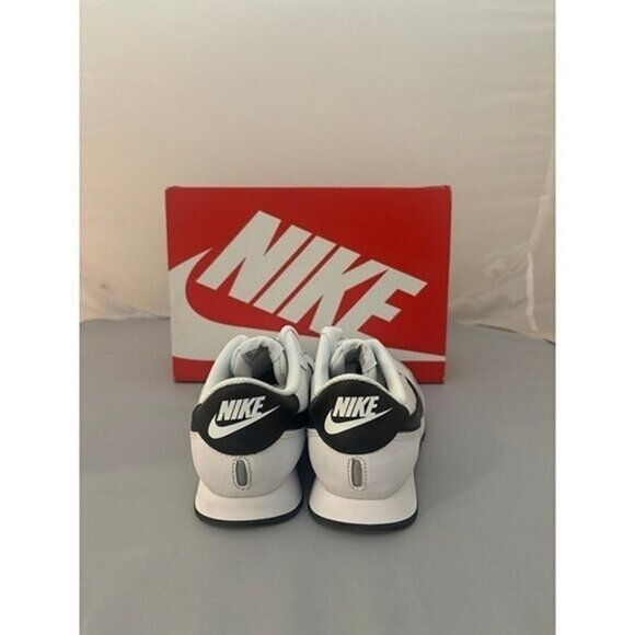 Nike MD valiant white black running shoes mens shoes size 7 CN8558 100 - Picture 3 of 5